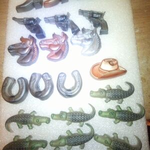 Western Themed Decorative Magnet with Horses, Guns, and Alligators